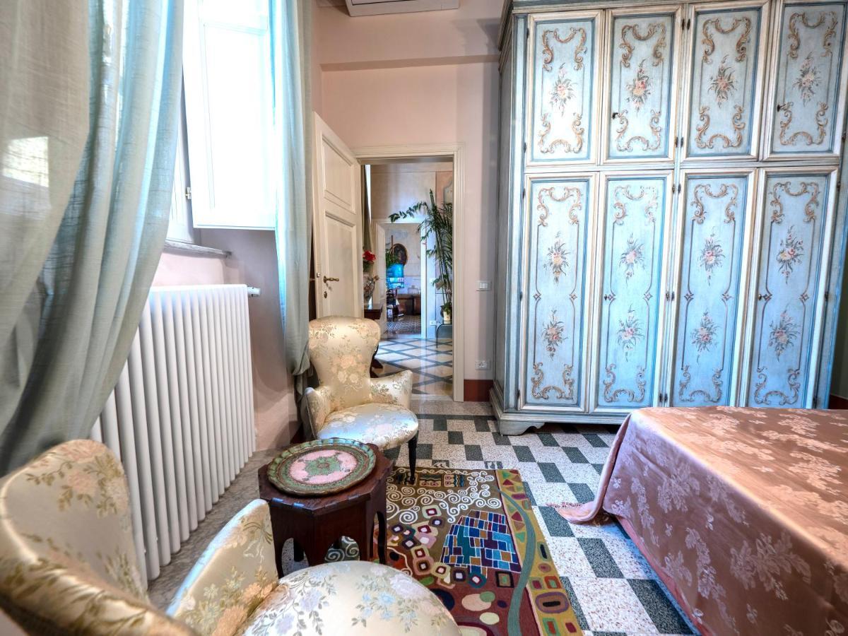 Luxury - Elegante Appartamento Nel Cuore Di Lucca Exteriér fotografie
